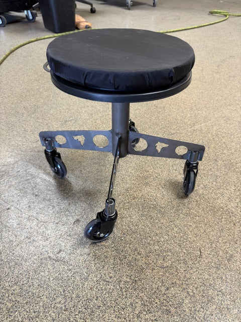 Alpha Rolling Shop Chair